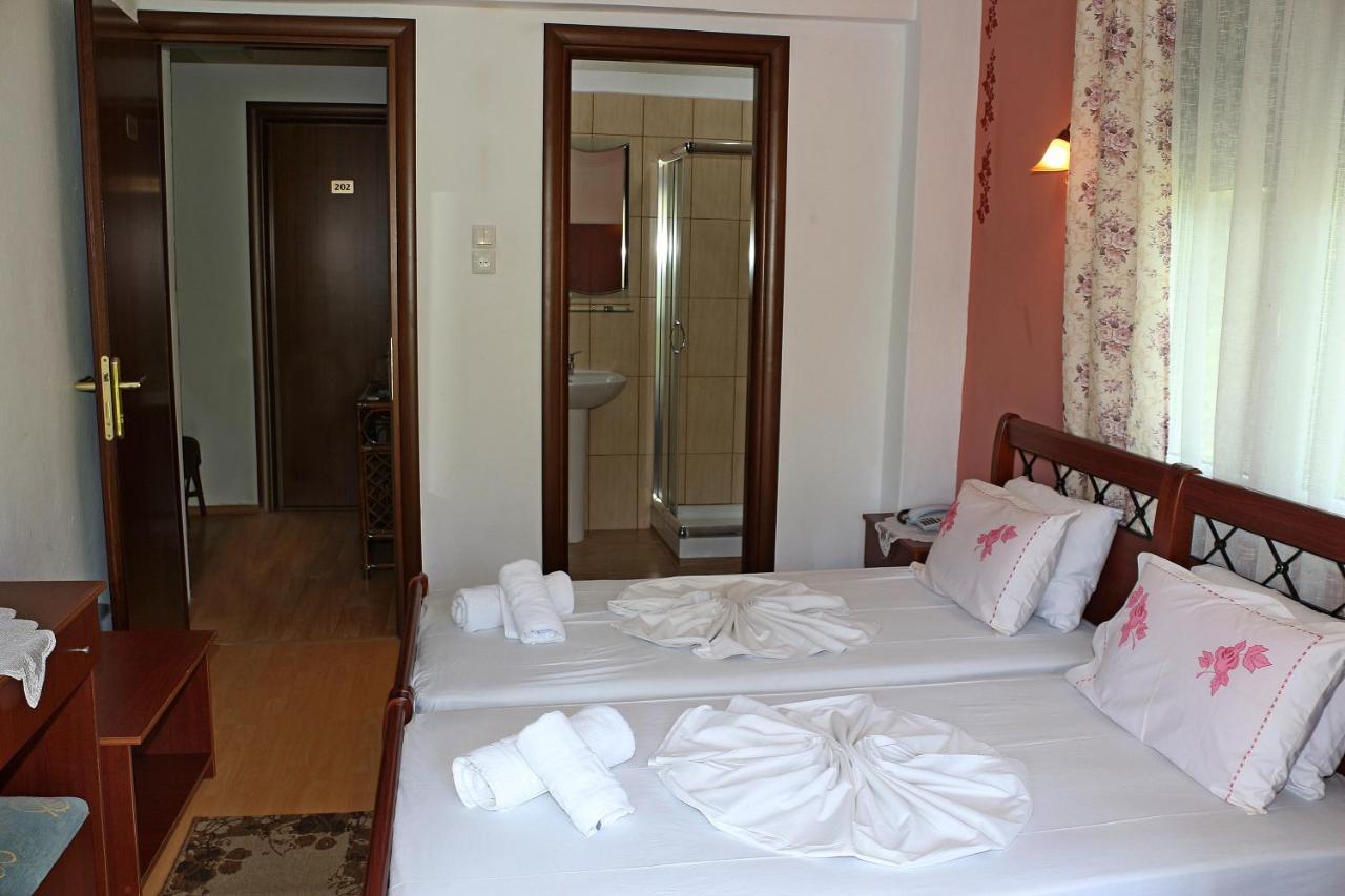 Kristal Hotel Принос Экстерьер фото